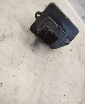 Suzuki Grand Vitara II Heater blower motor/fan resistor