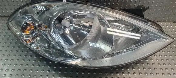 Mercedes-Benz A W169 Headlight/headlamp A1698200261
