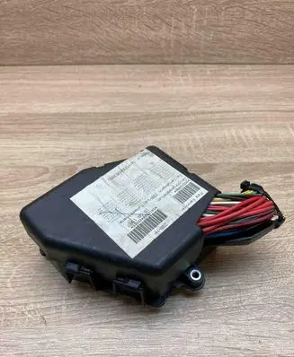 Volkswagen Golf IV Fuse box set 1J0970096 50210985