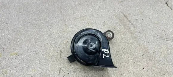 BMW 3 E46 Horn signal 3881157
