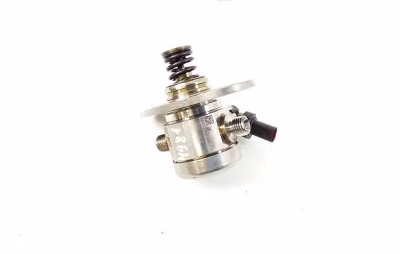 Mini Cooper Countryman F60 Fuel injection high pressure pump 8631642