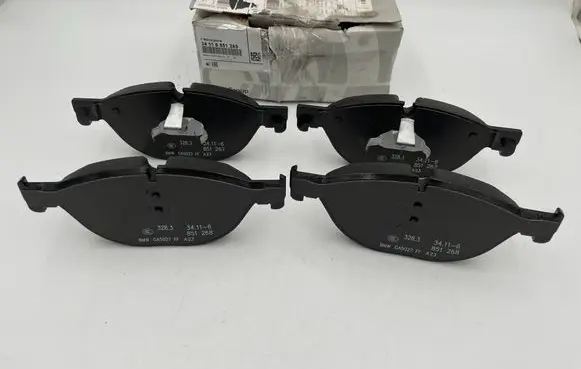 BMW 5 F10 F11 Brake pads (front) 6851269 213593576756