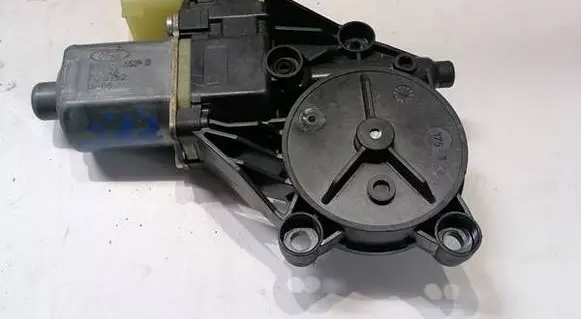 Ford Fiesta Front door window regulator motor 8A6114553B FC8232