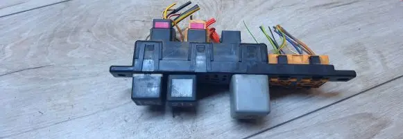 Audi A3 S3 8L Fuse box set 8l0941822a
