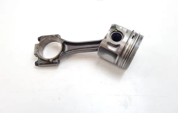 Ford Galaxy Piston with connecting rod 045C BHS
