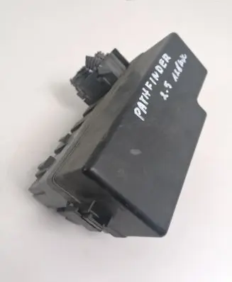 Nissan Pathfinder R51 Fuse box set 63564138