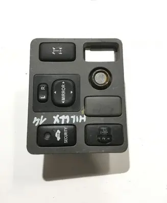 Toyota Hilux (AN10, AN20, AN30) Wing mirror switch 183574
