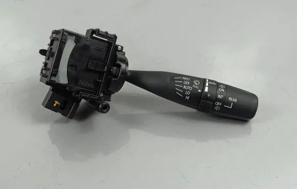Suzuki SX4 S-Cross Wiper control stalk