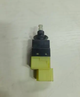 Mercedes-Benz E W211 Brake pedal sensor switch A0015454409