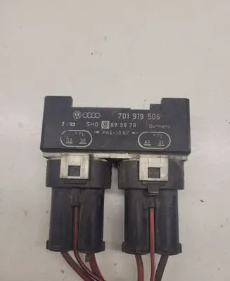 Volkswagen Transporter - Caravelle T4 Coolant fan relay 701919506 899978