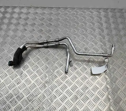 Jaguar XJ X351 Engine coolant pipe/hose DW9318C553AA