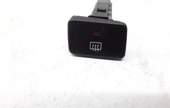 Hyundai Santa Fe Windscreen/window heater switch