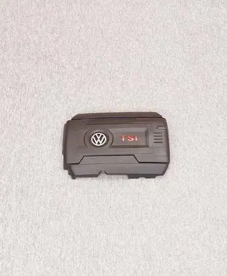 Volkswagen Golf VII Engine cover (trim) 06K103925P 06K103925BP 06K103925BJ