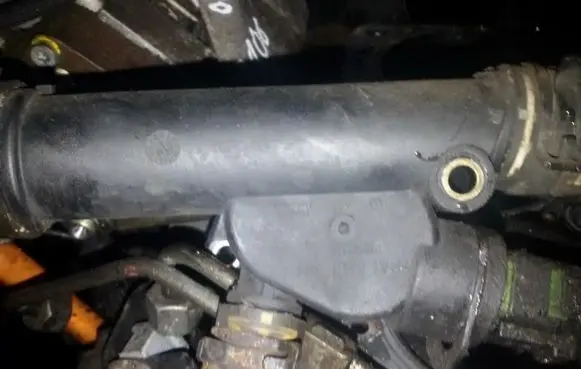 Skoda Octavia Mk1 (1U) Engine coolant pipe/hose 038121133