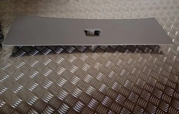 (D)pillar trim (top)