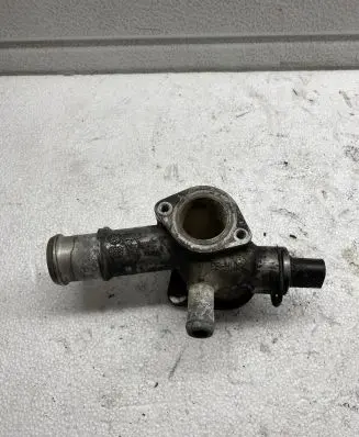Audi A6 S6 C5 4B Engine coolant pipe/hose 038121133A