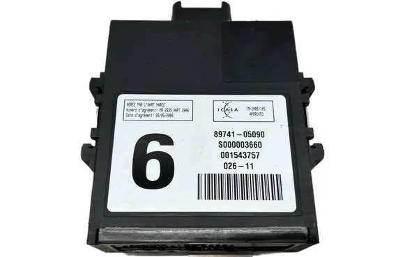 Toyota Avensis T270 Door central lock control unit/module 8974105090 89741-05090