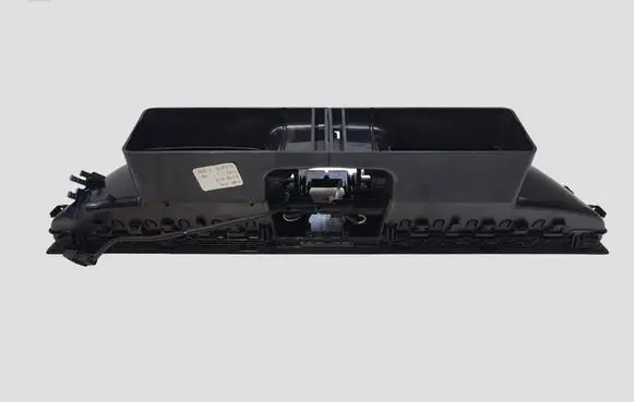 Skoda Superb B8 (3V) Dash center air vent grill 3V0820951B