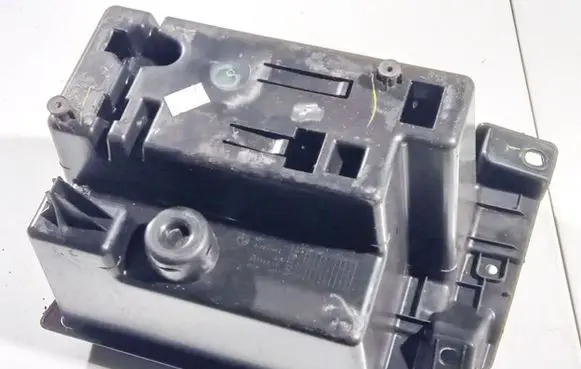 BMW X4 F26 Glove box 737296104 183114-10
