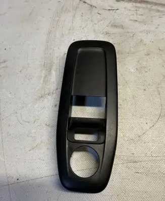 Peugeot 208 Electric window control switch E31437 E31559