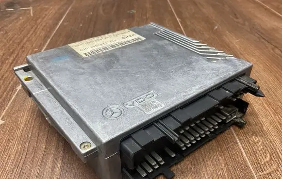 Mercedes-Benz S W140 Engine control unit/module ECU 1405453332