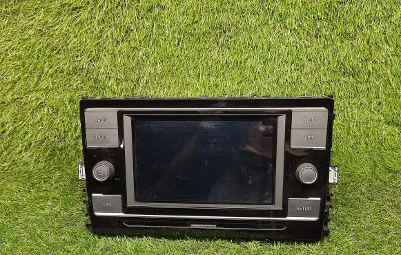 Volkswagen Jetta USA Radio/CD/DVD/GPS head unit 17A035868