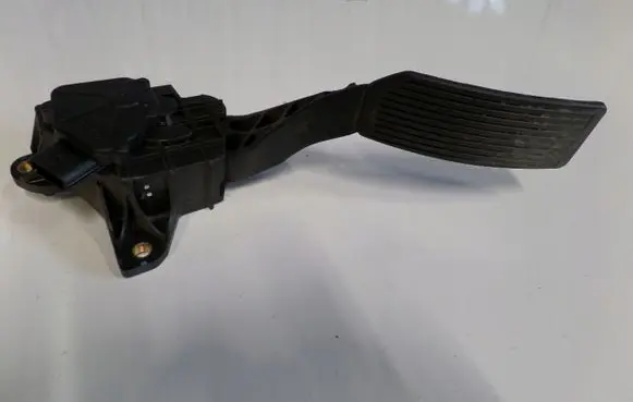 Nissan Murano Z50 Accelerator throttle pedal 18002CB000