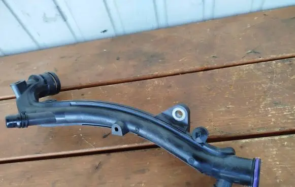 Peugeot 3008 II Engine coolant pipe/hose 9817282080