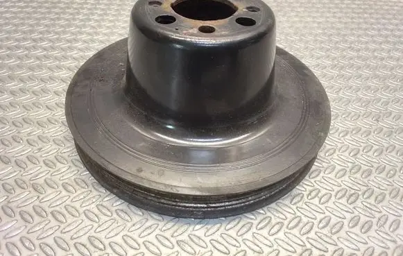 Volkswagen Crafter Crankshaft pulley 03L105243