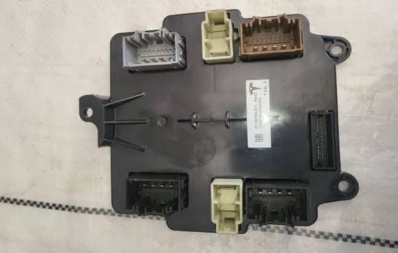 Tesla Model X Door control unit/module 106205600c