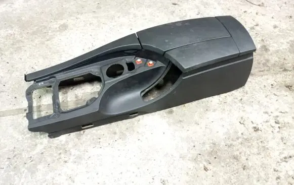 BMW 5 E60 E61 Center console 7034086