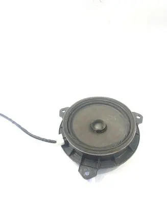 Volvo XC70 Front door speaker 7413B