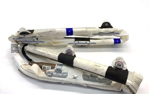 Mercedes-Benz A W176 Roof airbag 