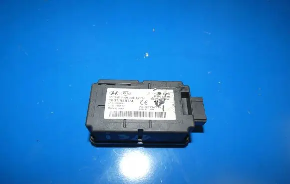 KIA Ceed Tire pressure control unit 391122A982