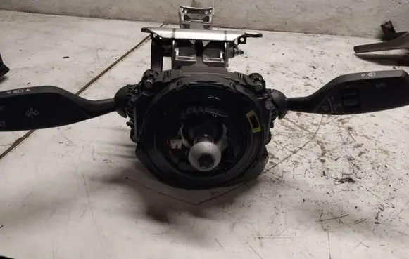 BMW 4 G22 G23 G24 G26 Steering wheel axle