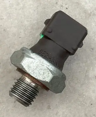 BMW 3 E46 Oil pressure sensor 17105090202