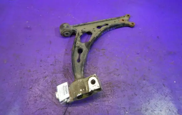 Volkswagen Golf V Front control arm