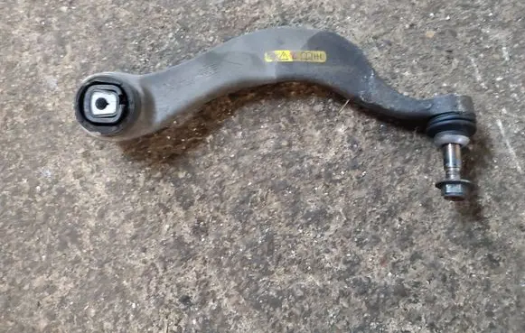 BMW 5 GT F07 Front control arm EN608276