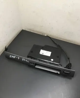 BMW 7 E65 E66 CD/DVD changer 6943468