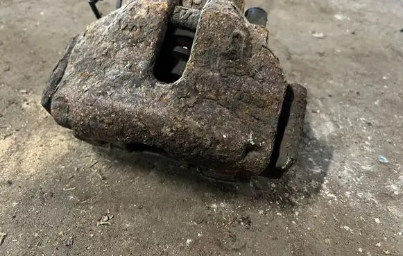 Audi A4 S4 B6 8E 8H Front brake caliper