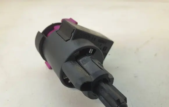 Audi A5 Sportback 8TA Brake pedal sensor switch 4F0945459B 6888963
