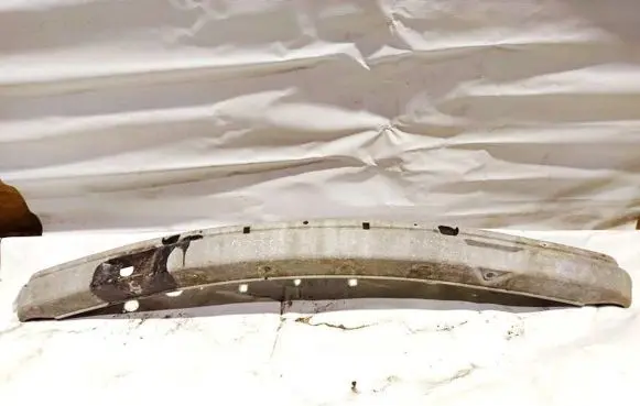 BMW 7 E38 Front bumper cross member