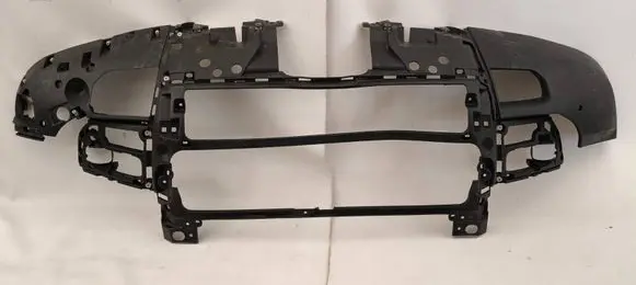 Land Rover Defender Front bumper mounting bracket L8B217E778A