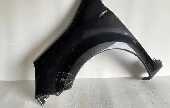 Renault Modus Fender 8200098309G