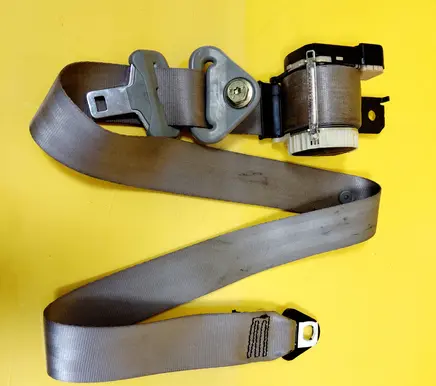 Renault Scenic I Front seatbelt 432478