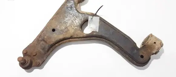 Opel Vectra B Front lower control arm/wishbone 90468638