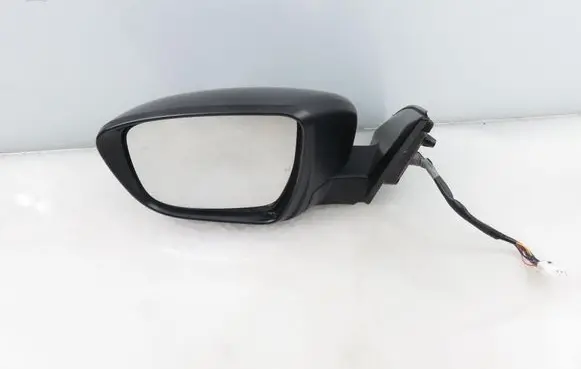 Nissan Qashqai Front door electric wing mirror