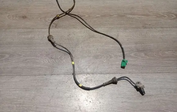 Volvo V70 ABS rear brake sensor 10071160383 3524257