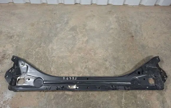 Mercedes-Benz E W211 Top upper radiator support slam panel 