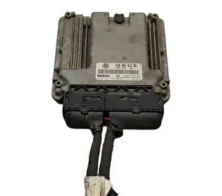 Volkswagen Touran II Engine control unit/module 03G906016BQ
